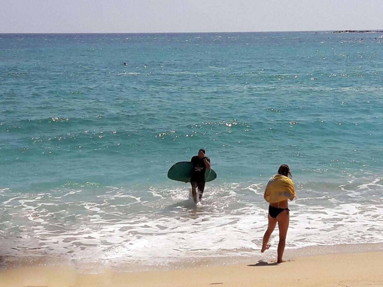 Southern Beach Surf Lodge Ahangama Exterior foto